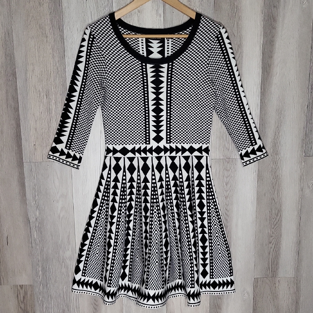 Nina Leonard Womens M Geometric Fit And Flare Sweater Dress 3/4 Sleeve Retro